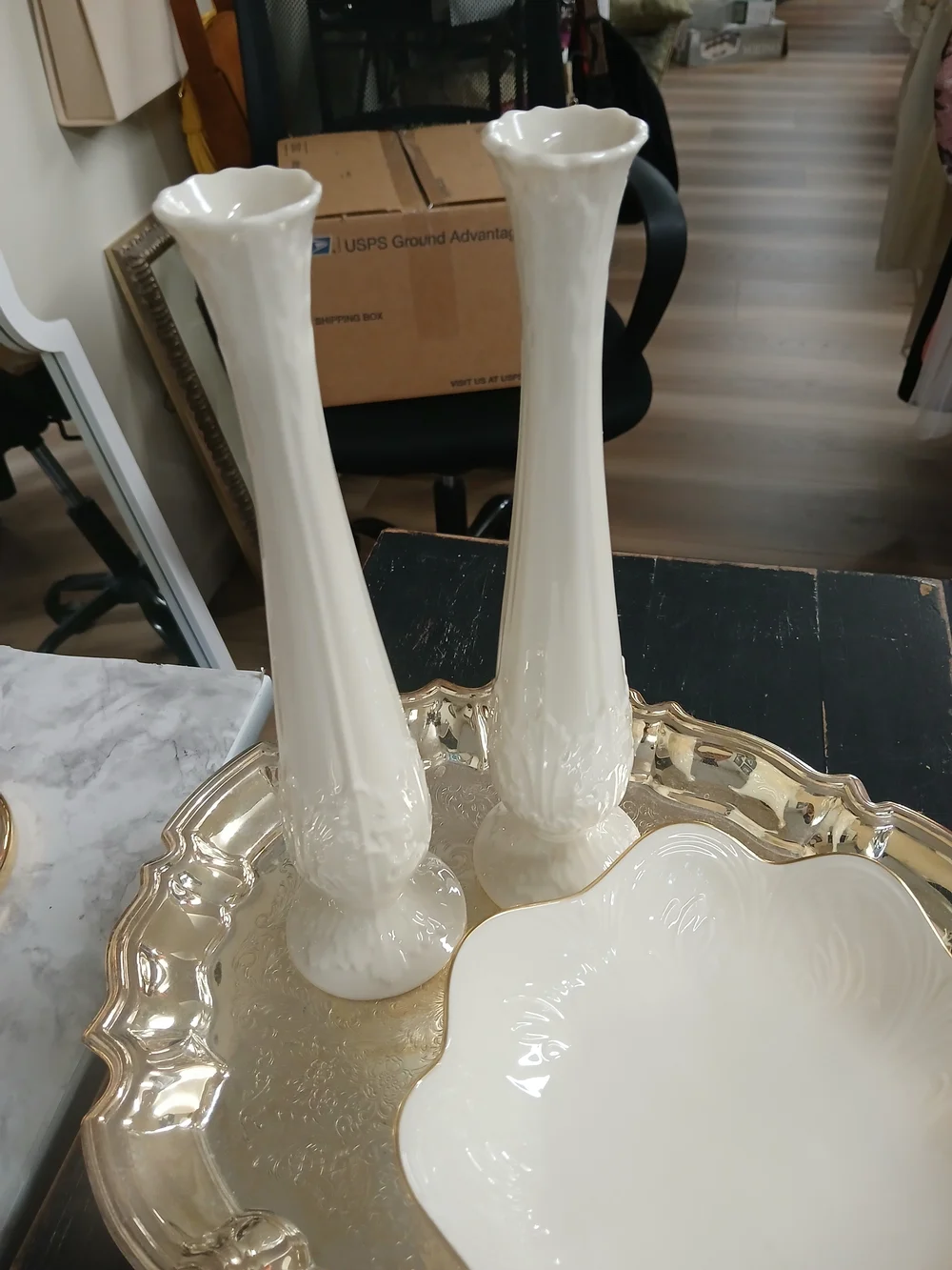 Lenox Flotentine Collection Ceramic Bud Vase